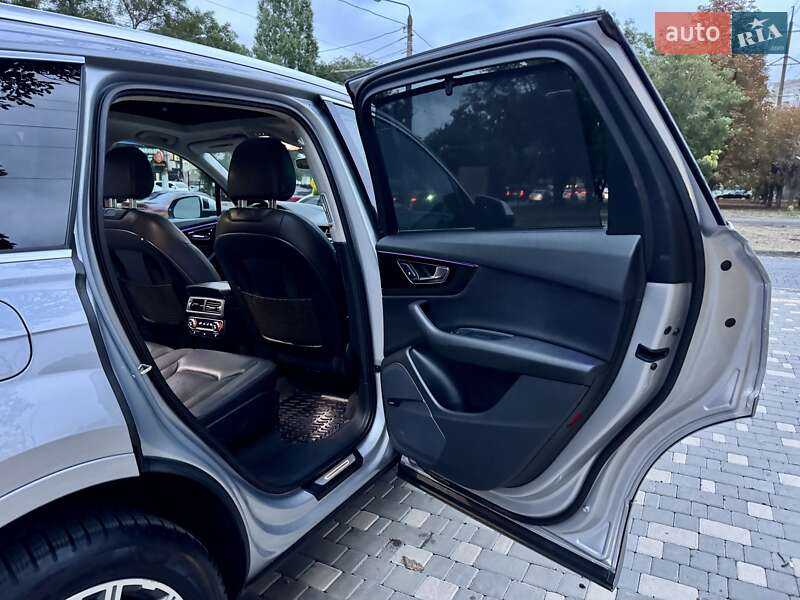 Внедорожник / Кроссовер Audi Q7 2015 в Одессе