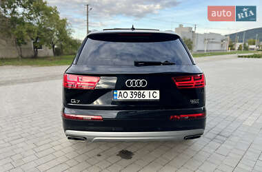 Внедорожник / Кроссовер Audi Q7 2016 в 
