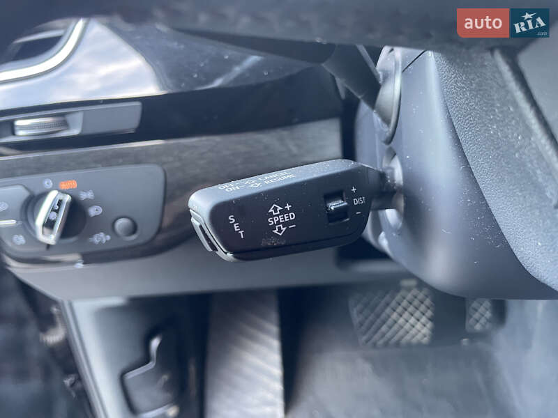 Внедорожник / Кроссовер Audi Q7 2017 в Ужгороде