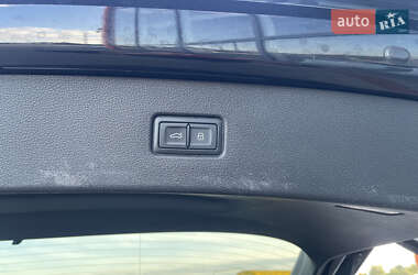 Позашляховик / Кросовер Audi Q7 2017 в 