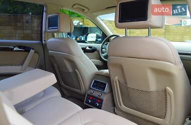 Внедорожник / Кроссовер Audi Q7 2010 в 