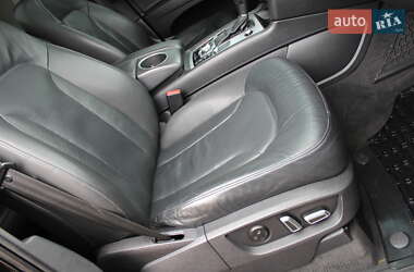 Позашляховик / Кросовер Audi Q7 2015 в 