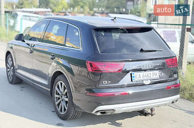 Внедорожник / Кроссовер Audi Q7 2017 в 