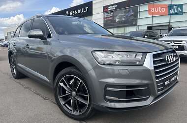 Позашляховик / Кросовер Audi Q7 2016 в Києві