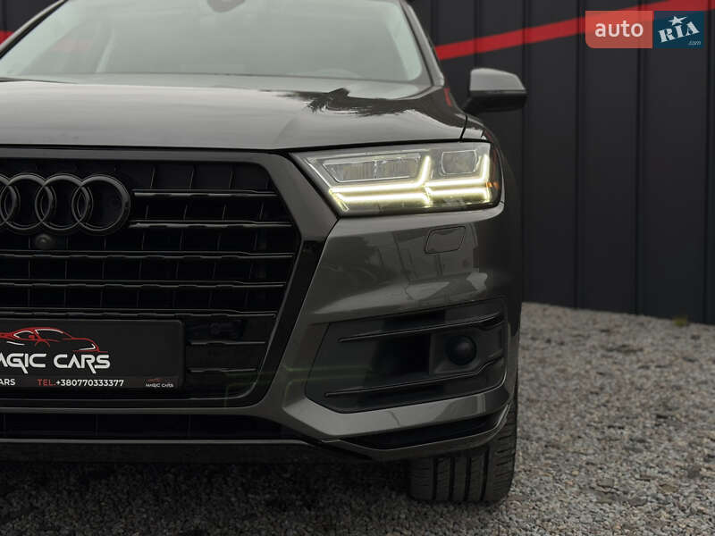 Позашляховик / Кросовер Audi Q7 2018 в Луцьку