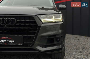 Внедорожник / Кроссовер Audi Q7 2018 в 
