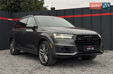 Внедорожник / Кроссовер Audi Q7 2018 в 