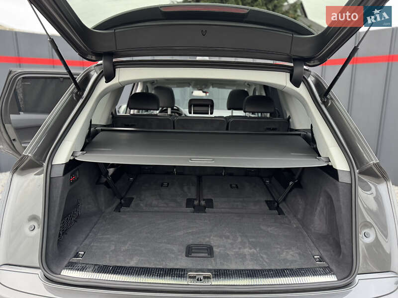 Позашляховик / Кросовер Audi Q7 2018 в Луцьку