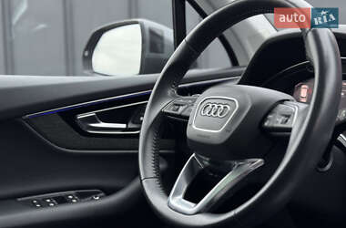 Внедорожник / Кроссовер Audi Q7 2018 в 