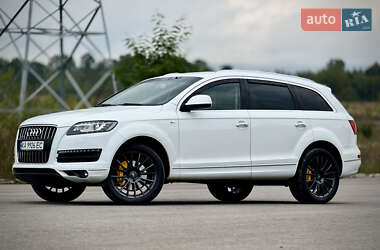Позашляховик / Кросовер Audi Q7 2013 в 