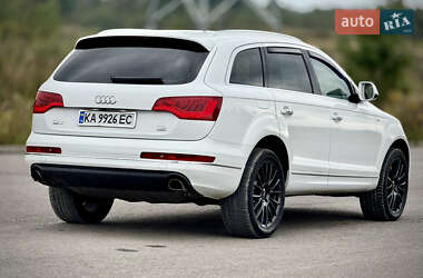 Позашляховик / Кросовер Audi Q7 2013 в 