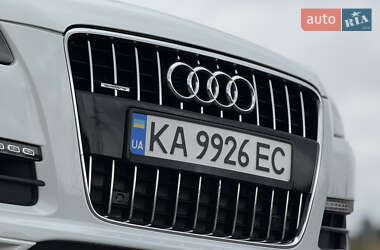 Позашляховик / Кросовер Audi Q7 2013 в 