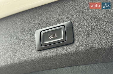 Позашляховик / Кросовер Audi Q7 2013 в 