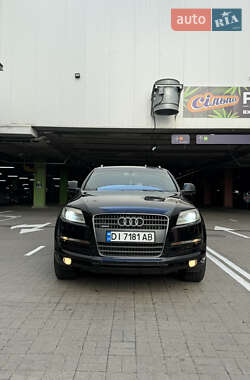 Позашляховик / Кросовер Audi Q7 2006 в 