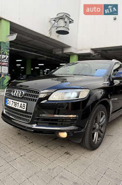 Позашляховик / Кросовер Audi Q7 2006 в 