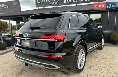 Позашляховик / Кросовер Audi Q7 2022 в 