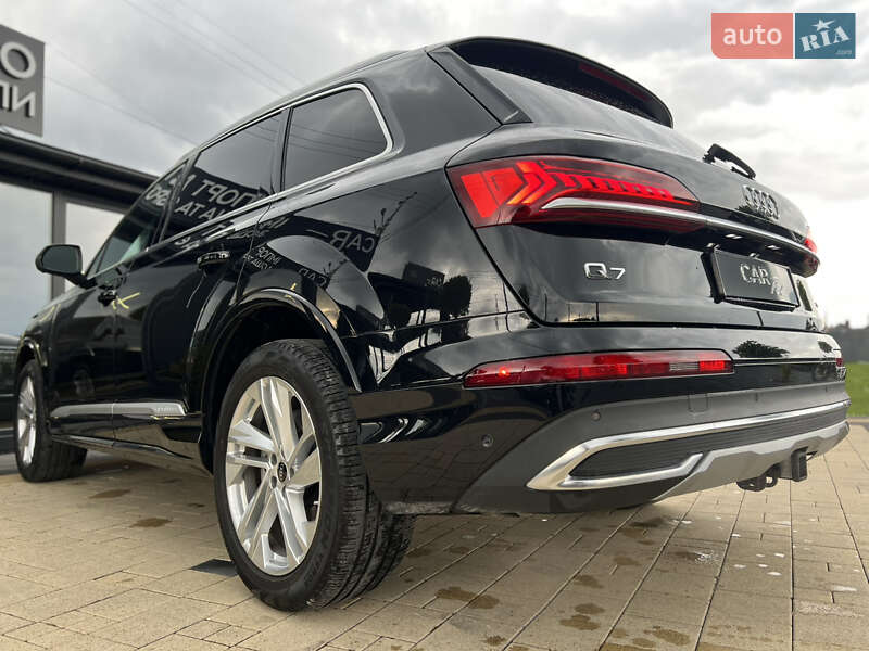 Внедорожник / Кроссовер Audi Q7 2022 в Львове