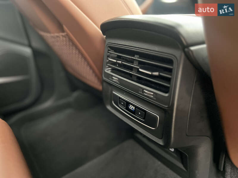 Внедорожник / Кроссовер Audi Q7 2022 в Львове