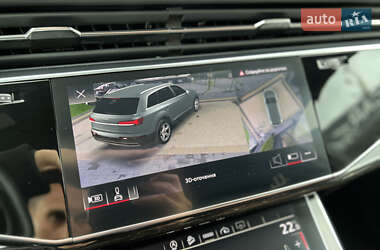 Позашляховик / Кросовер Audi Q7 2022 в 