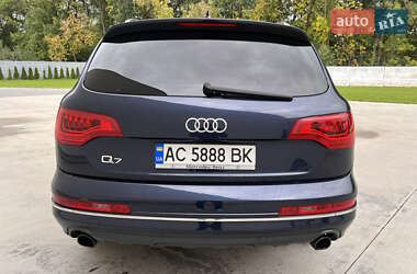 Внедорожник / Кроссовер Audi Q7 2013 в 