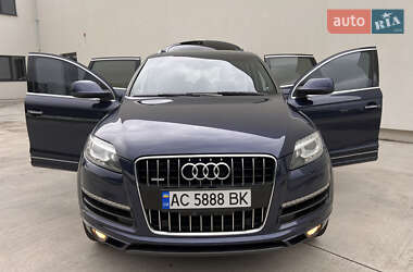 Внедорожник / Кроссовер Audi Q7 2013 в 