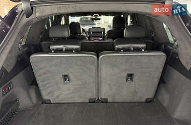 Позашляховик / Кросовер Audi Q7 2016 в 