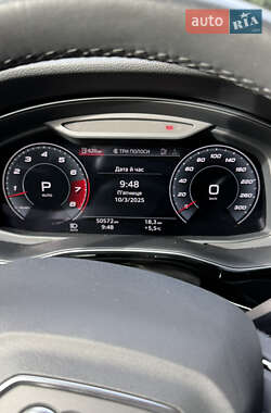Позашляховик / Кросовер Audi Q7 2020 в 