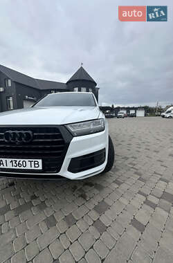 Позашляховик / Кросовер Audi Q7 2016 в 