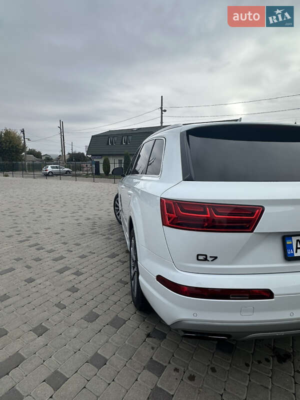 Позашляховик / Кросовер Audi Q7 2016 в Білій Церкві