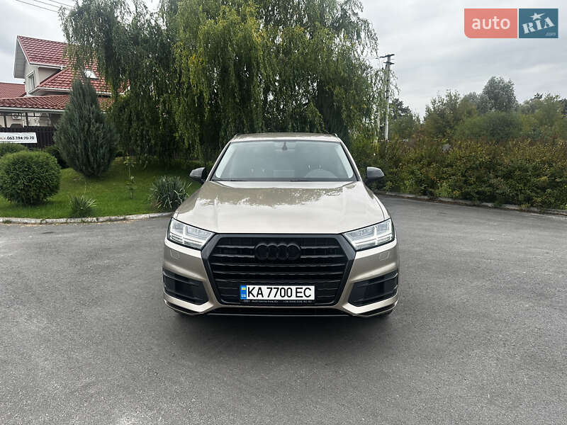 Внедорожник / Кроссовер Audi Q7 2018 в Киеве