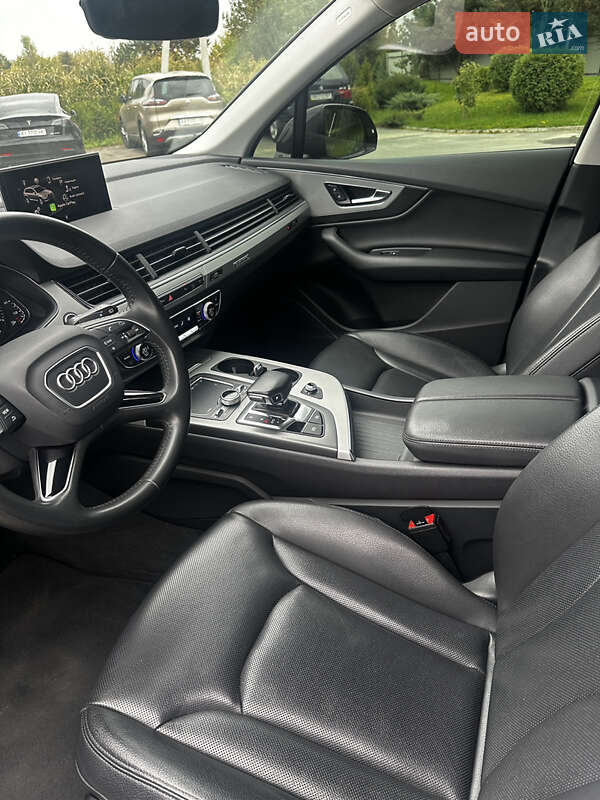 Внедорожник / Кроссовер Audi Q7 2018 в Киеве