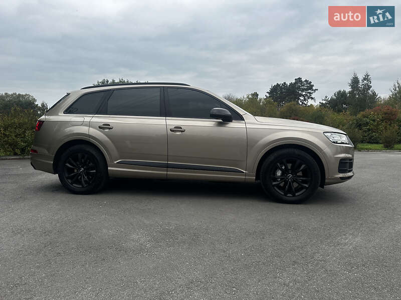 Внедорожник / Кроссовер Audi Q7 2018 в Киеве