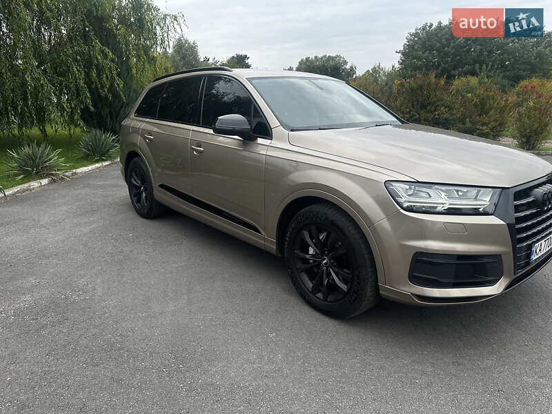Внедорожник / Кроссовер Audi Q7 2018 в Киеве