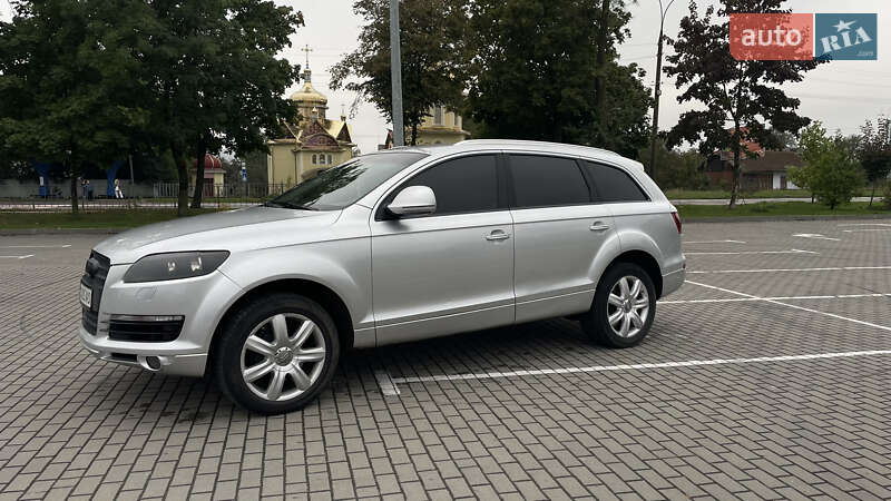 Позашляховик / Кросовер Audi Q7 2006 в Коломиї