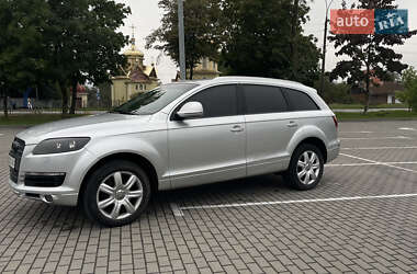Внедорожник / Кроссовер Audi Q7 2006 в 