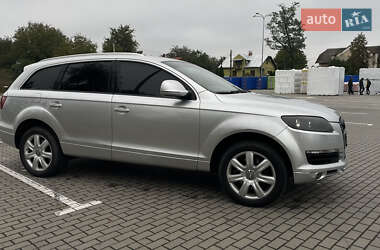 Внедорожник / Кроссовер Audi Q7 2006 в 