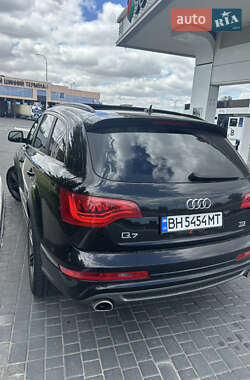 Внедорожник / Кроссовер Audi Q7 2013 в Одессе