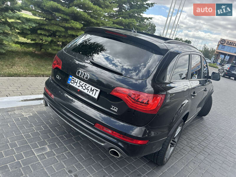 Внедорожник / Кроссовер Audi Q7 2013 в Одессе