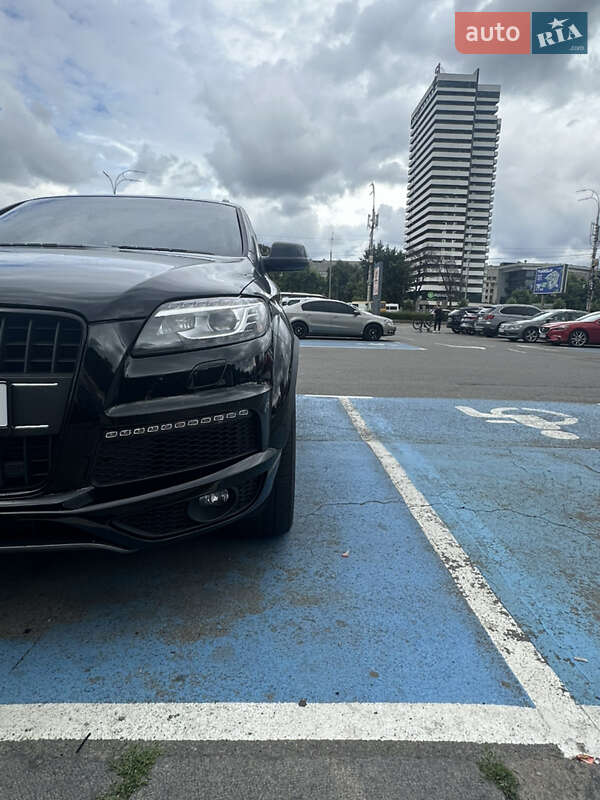 Внедорожник / Кроссовер Audi Q7 2013 в Одессе