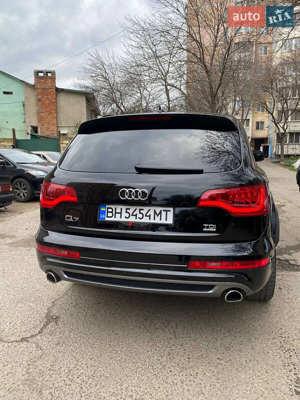 Внедорожник / Кроссовер Audi Q7 2013 в Одессе