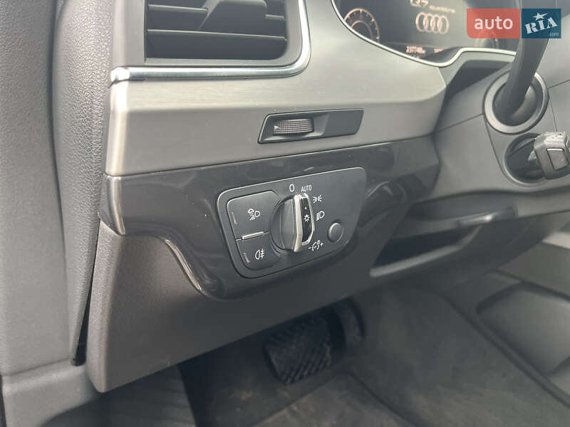 Внедорожник / Кроссовер Audi Q7 2015 в Киеве