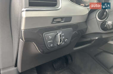 Позашляховик / Кросовер Audi Q7 2015 в 