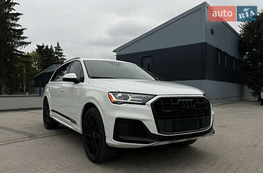 Позашляховик / Кросовер Audi Q7 2020 в Новояворівську