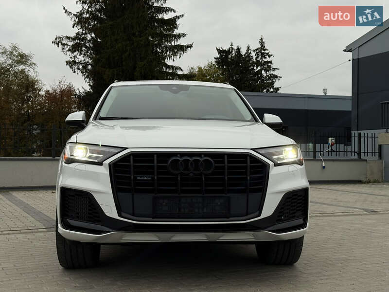 Позашляховик / Кросовер Audi Q7 2020 в Новояворівську