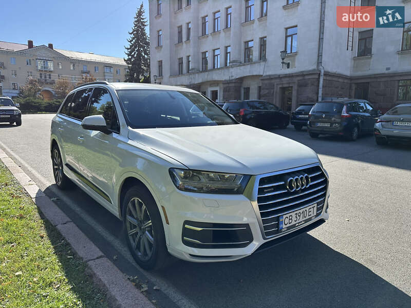 Позашляховик / Кросовер Audi Q7 2019 в Чернігові