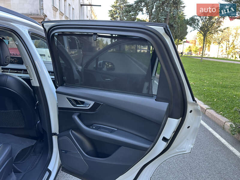 Позашляховик / Кросовер Audi Q7 2019 в Чернігові