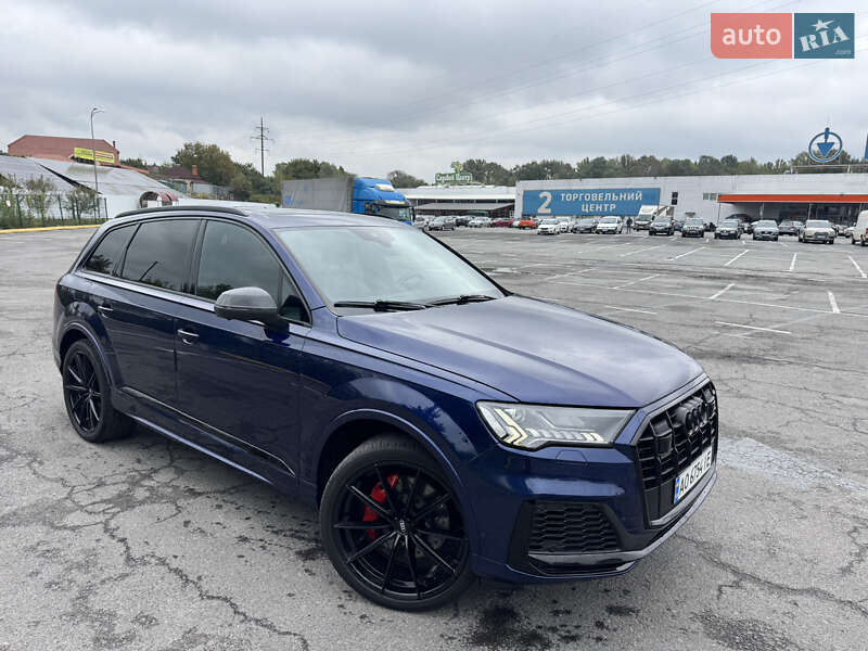 Позашляховик / Кросовер Audi Q7 2019 в Ужгороді