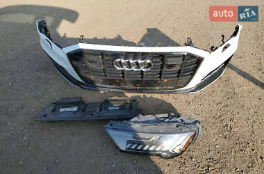 Позашляховик / Кросовер Audi Q7 2020 в 