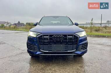 Позашляховик / Кросовер Audi Q7 2020 в 
