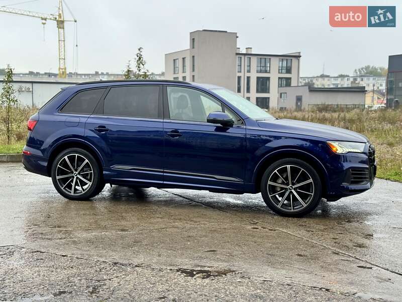 Позашляховик / Кросовер Audi Q7 2020 в Івано-Франківську